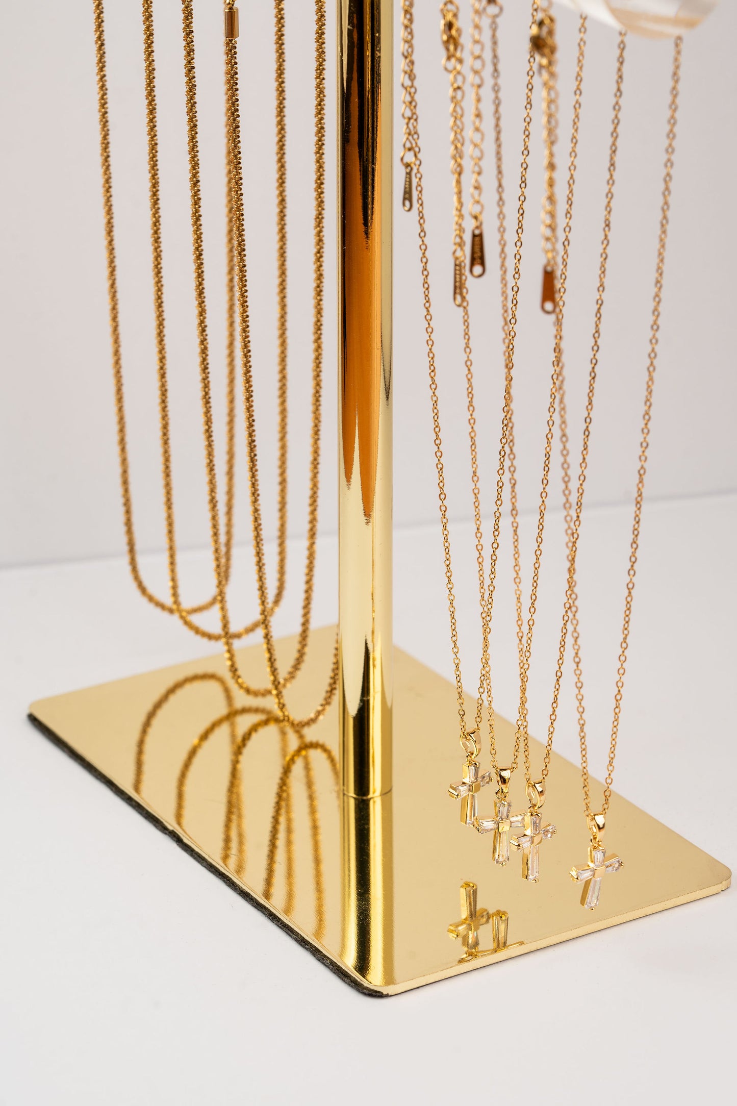 Liv Necklace