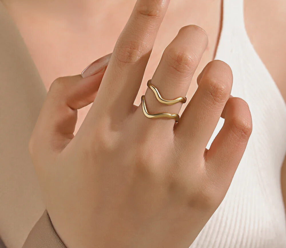 Kira Adjustable Ring
